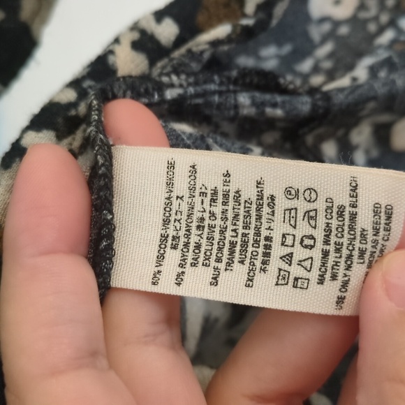 Free people Abstract Print Boho Beachy Romantic ruffled romper Sz m Vacation - Picture 6 of 10